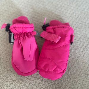 Pink Girls Mittens for 5 year olds